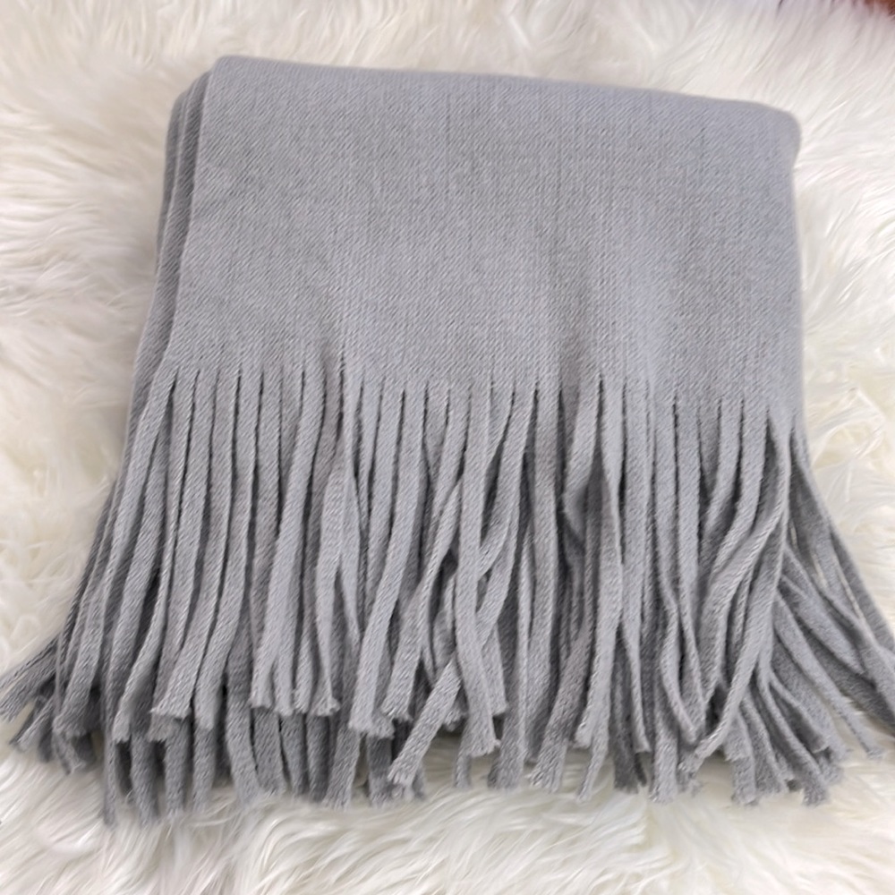 STEVE MADDEN  • SCARF EUC